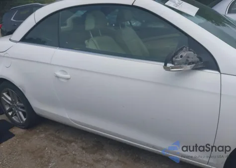 2008 Volkswagen Eos Lux z USA, uszkodzony, nr VIN WVWFA71F78V013524